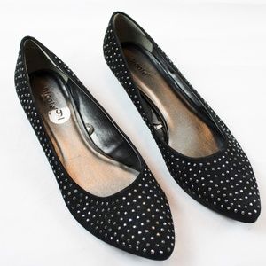 NICOLE*  LAREDO SILVER STUDDED FLATS B21